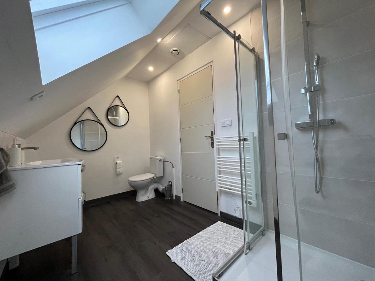 Maison chiron Montreuil-sur-Maine Exterior foto
